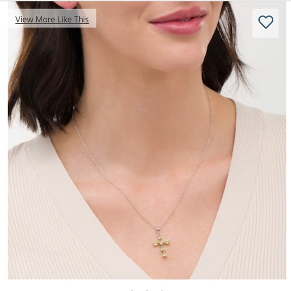 Beautiful 💚cross pendant and necklace - Picture 5 of 8